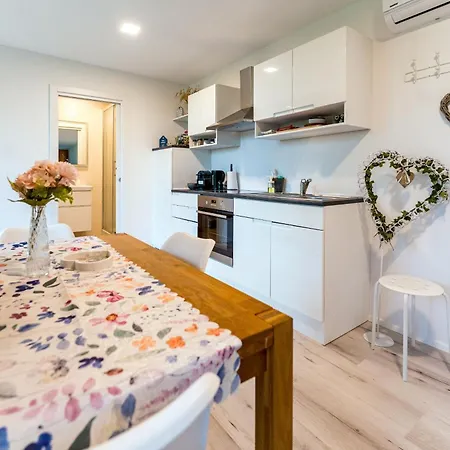 בית נופש House Hona Lux *