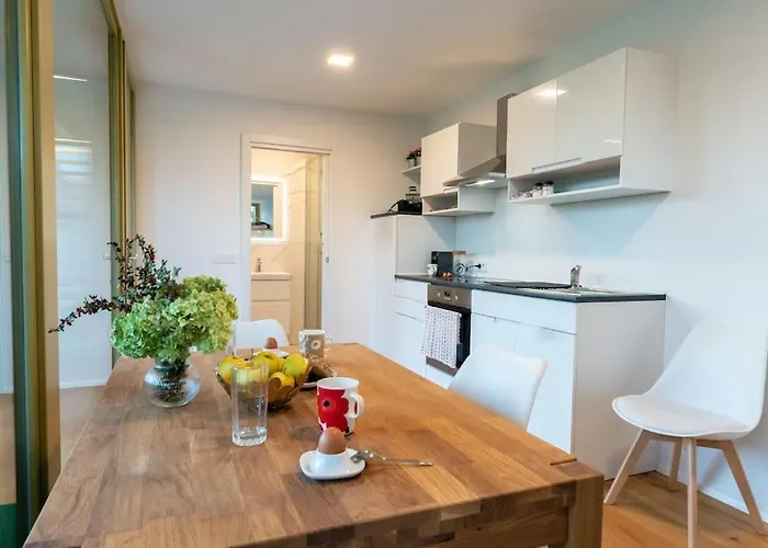 Dom wakacyjny House Hona Lux Velike Lasce