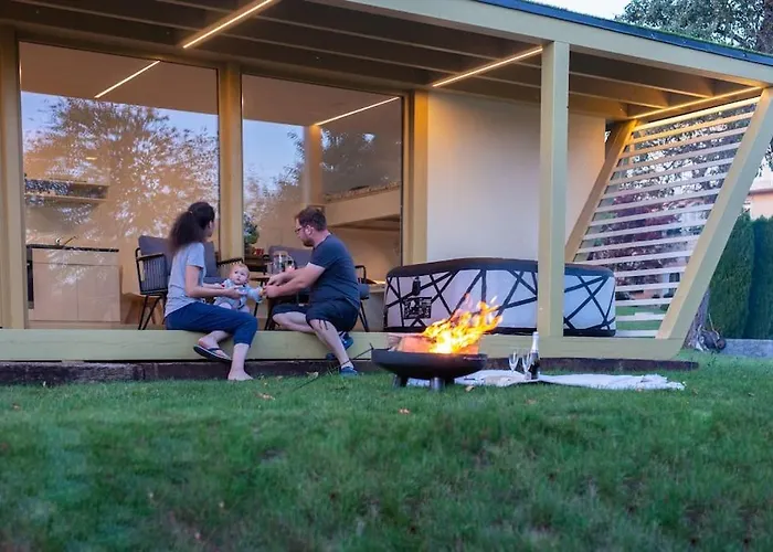 House Hona Lux Velike Lasce