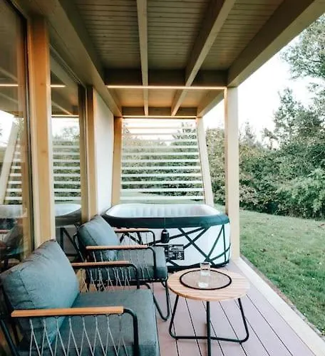 House Hona Lux 別荘 Velike Lašče